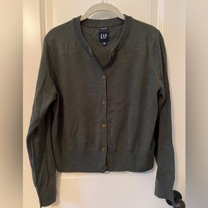 GAP Like-new Button-down Cardigan